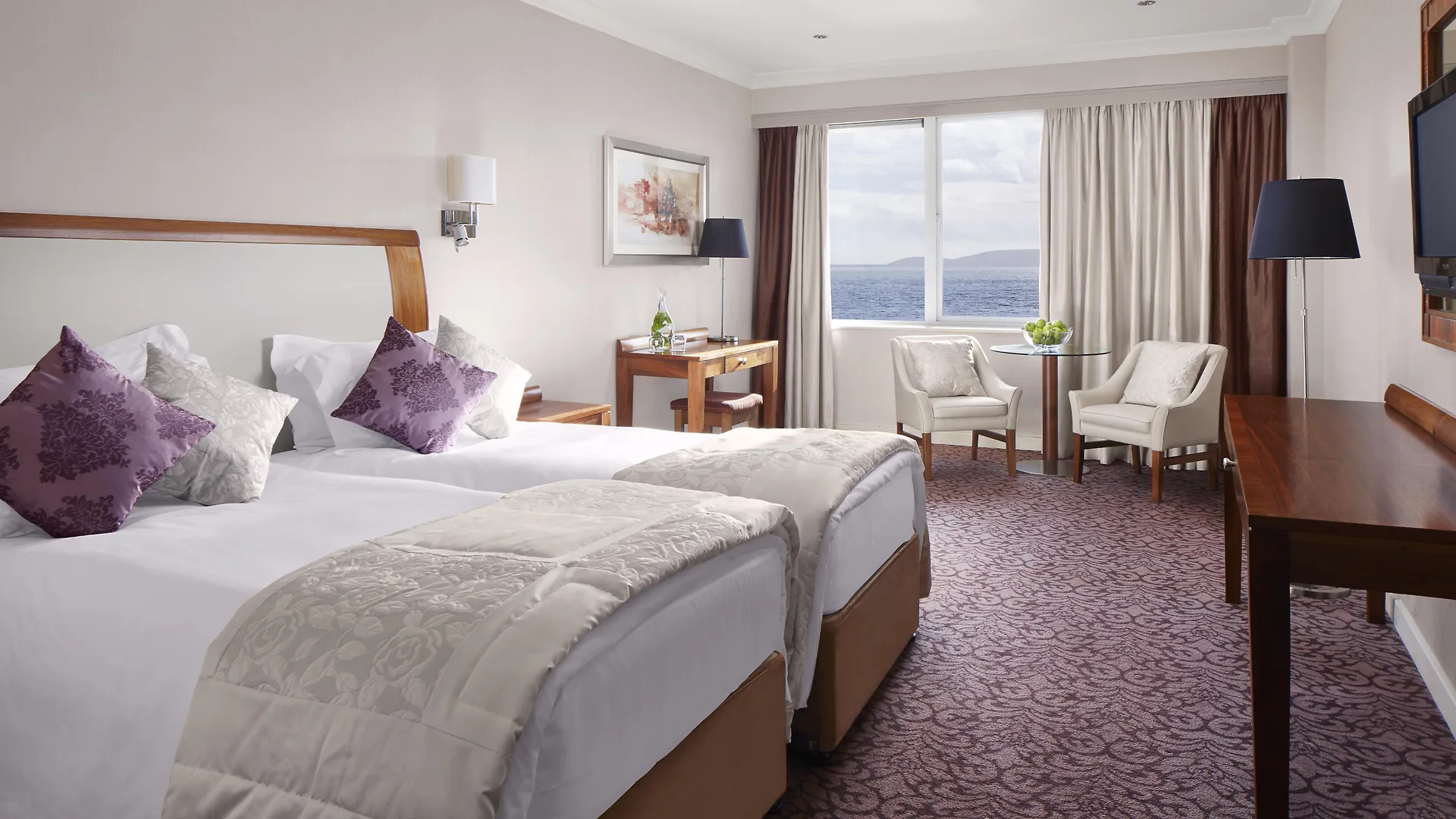 Salthill Hotel Galway 4*,  Ierland