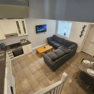 Apartment 5 Eyre Square Lane