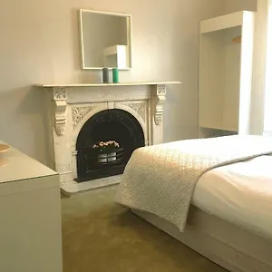 Donnybrook Townhouse Apartment Dublin